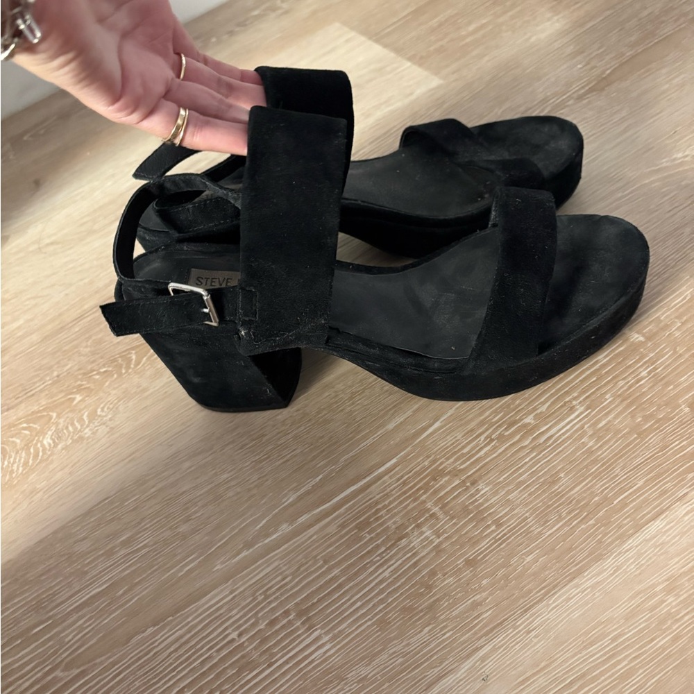 Steve Madden Black Women's Sandals - Picture 5 of 6